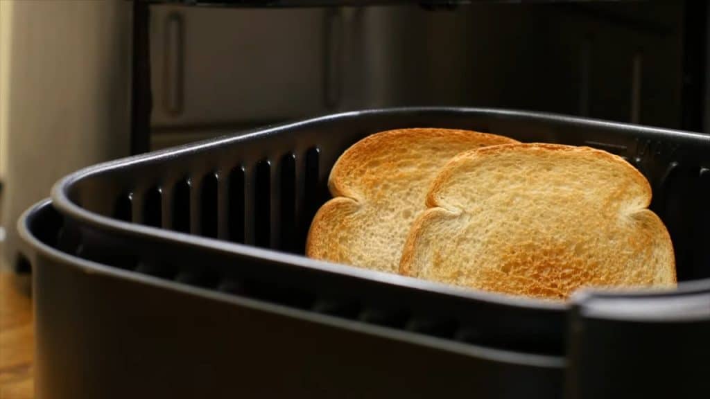 Air Fryer: produz torradas saborosas e é uma opção mais saudável para cozinhar alimentos fritos.