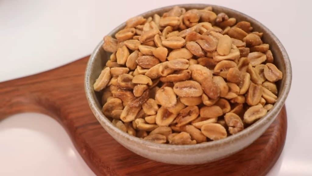 Com a Air Fryer, é possível torrar amendoim de forma prática e saudável, sem precisar de óleo e sem confusão na cozinha!